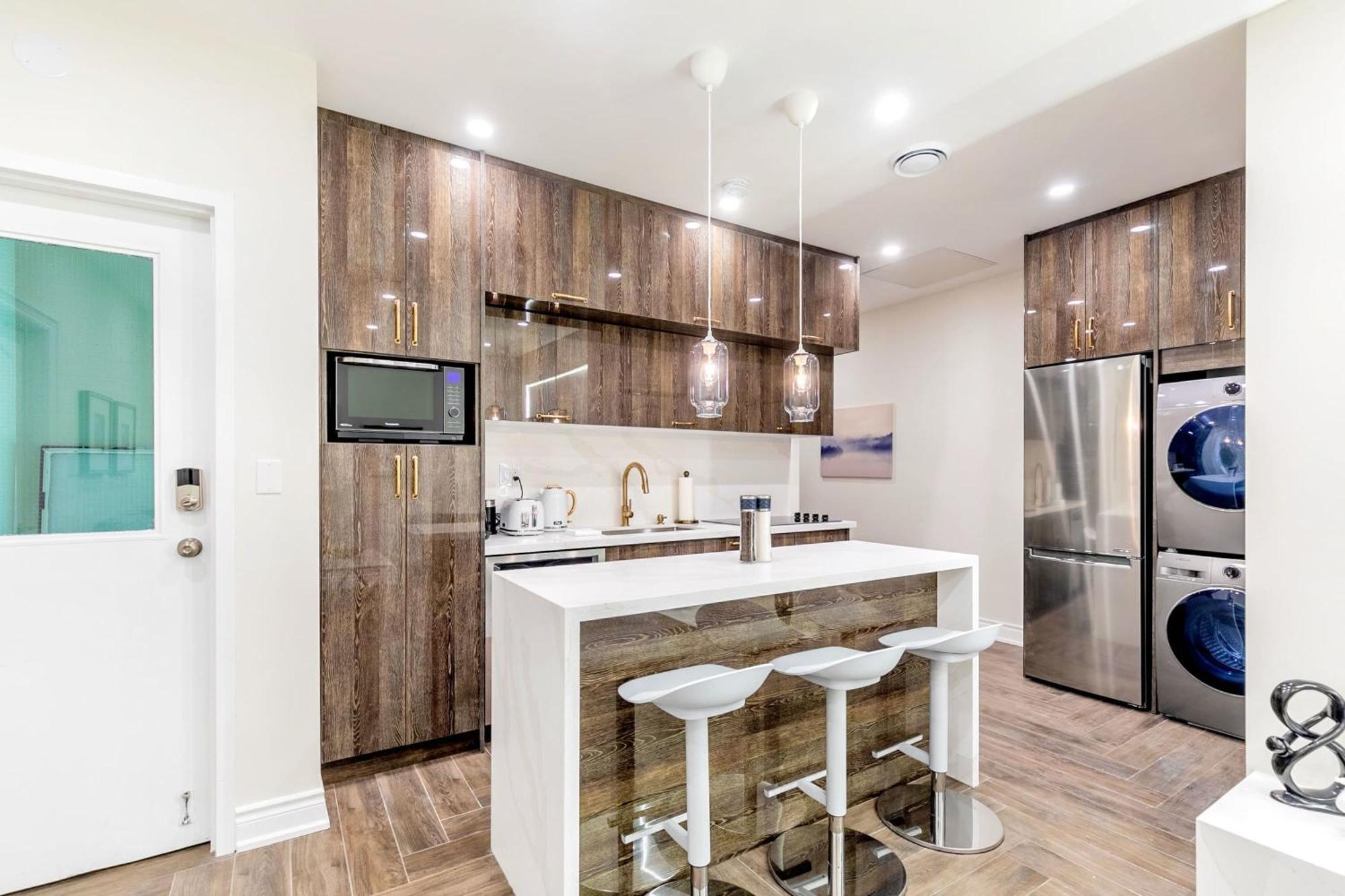 Modern Pet-Friendly Chinatown Apartment Toronto Esterno foto