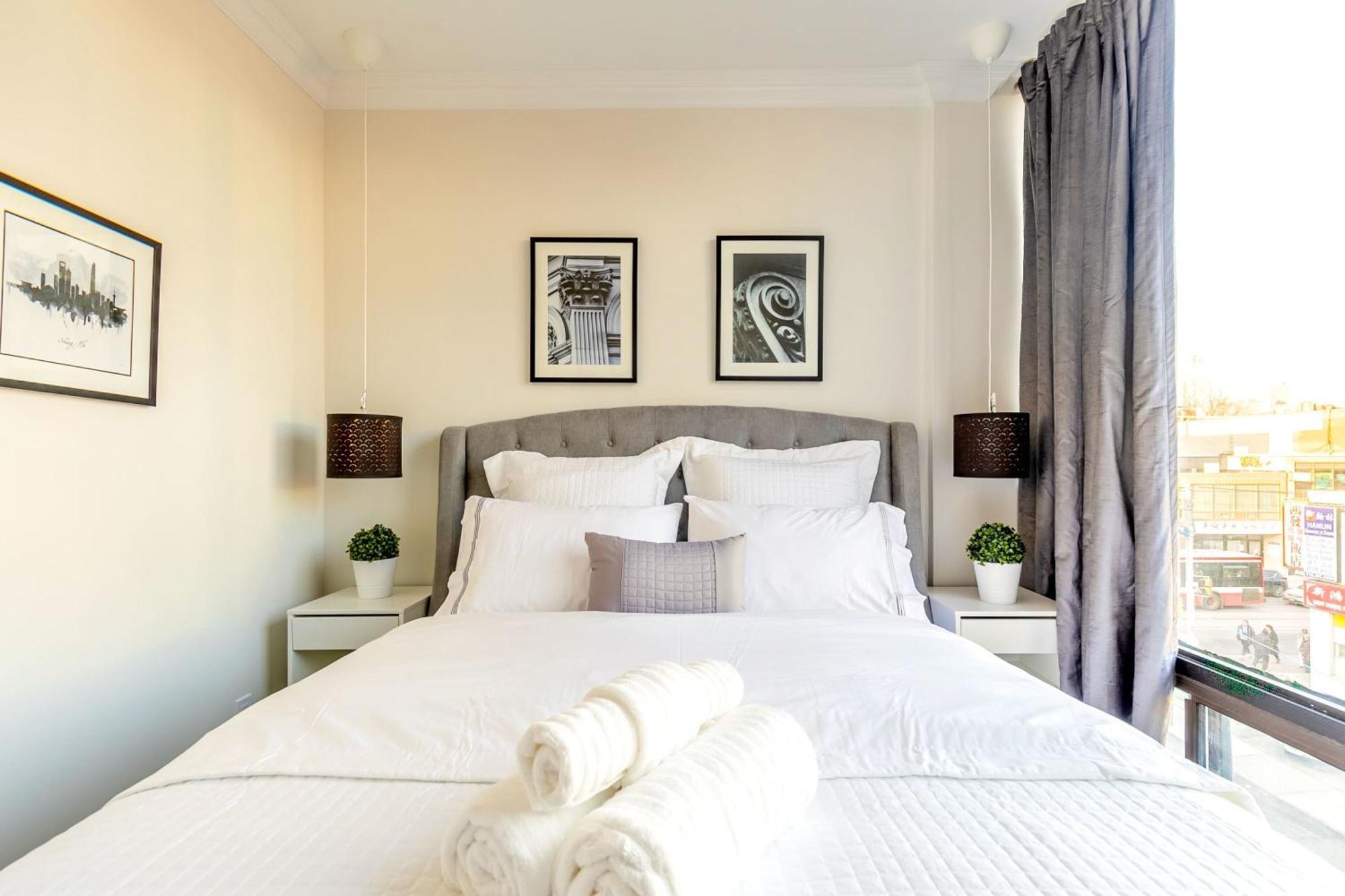 Modern Pet-Friendly Chinatown Apartment Toronto Esterno foto