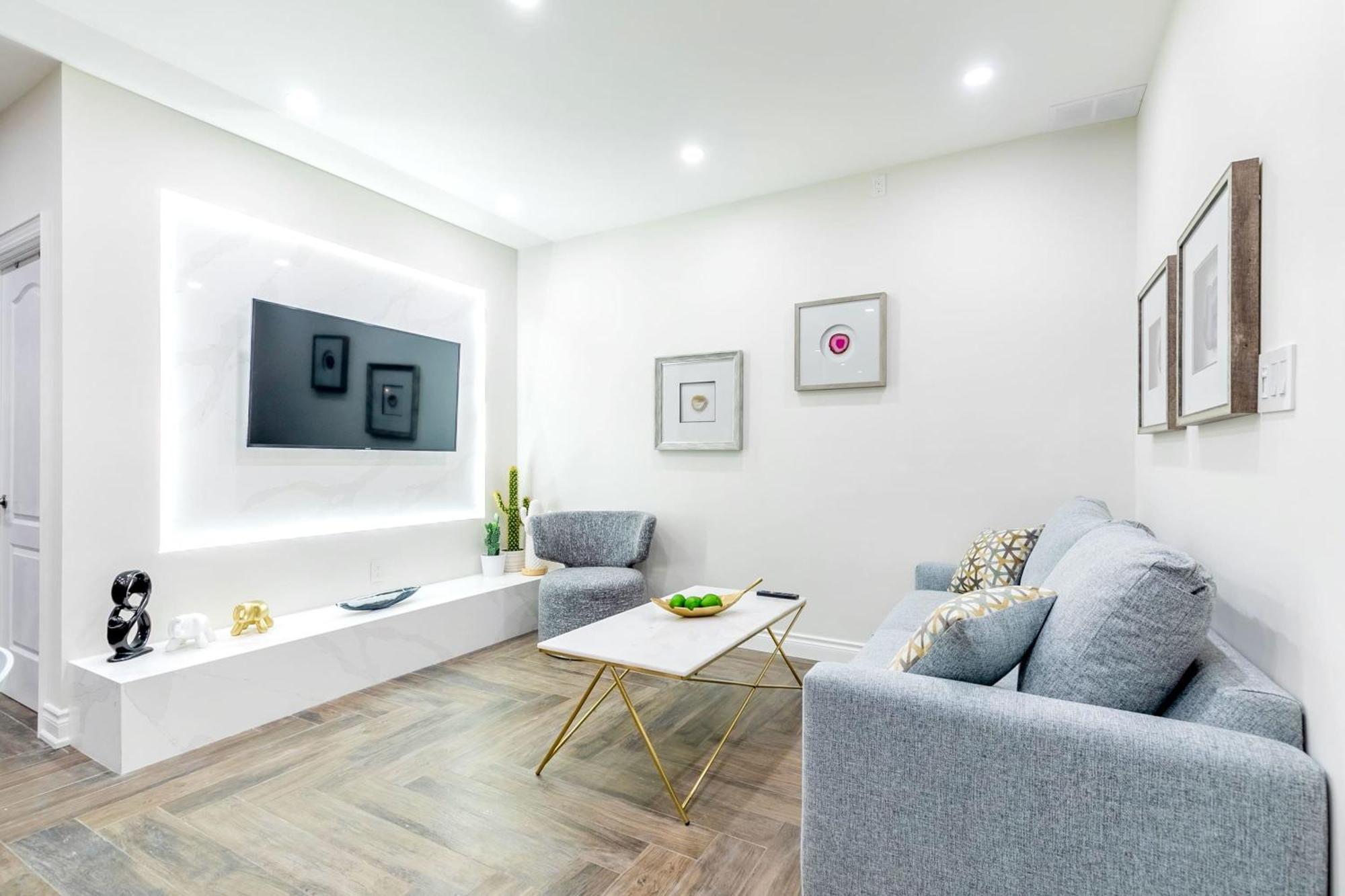 Modern Pet-Friendly Chinatown Apartment Toronto Esterno foto